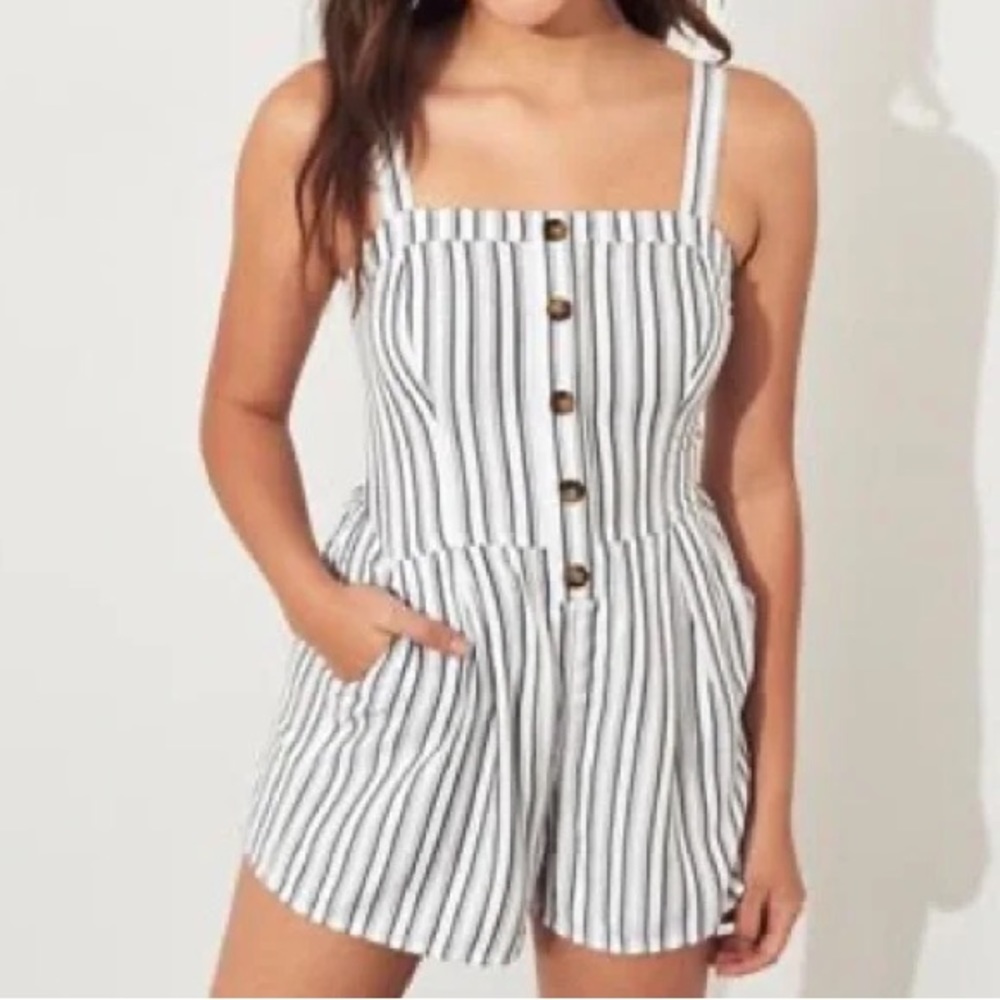 HOLLISTER Women’s Striped Romper-Size XS